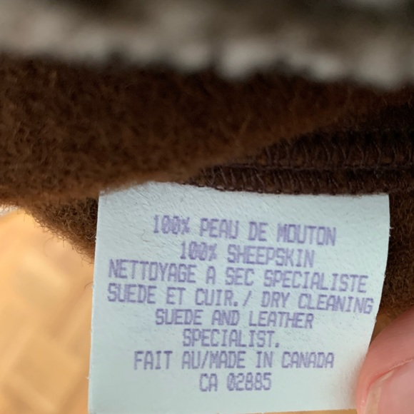 ❌SOLD❌ Sherpa genuine sheepskin and Chestnut Brown wool sleeveless jacket vest - Picture 9 of 9